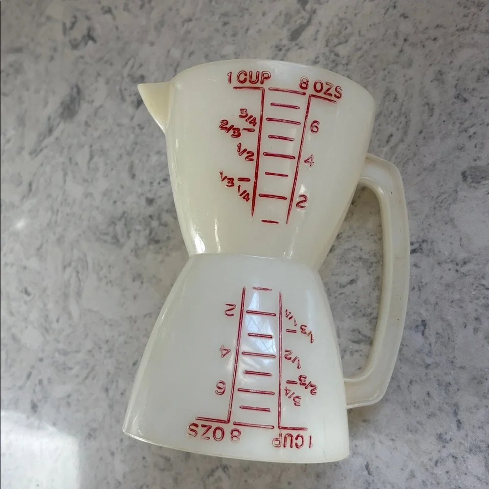 Tupperware Wet & Dry Flip Measuring Cup #880 1 Cup Double Measure cup RED letter - Picture 3 of 6